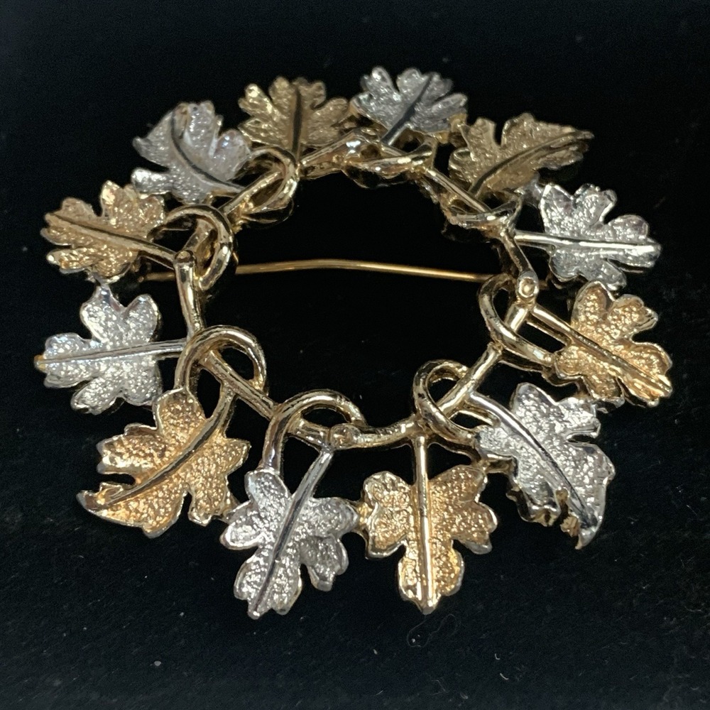 Vintage Sarah Coventry Garland Wreath‎ Silver & Gold Tone Maple Leaf Brooch MINT